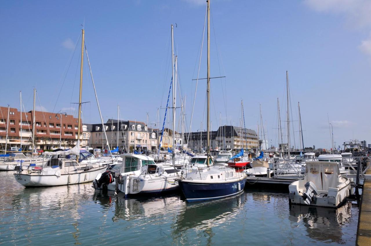 Appartement Vue Mer Et Marina, Loggia - Parking Courseulles-sur-Mer Zewnętrze zdjęcie