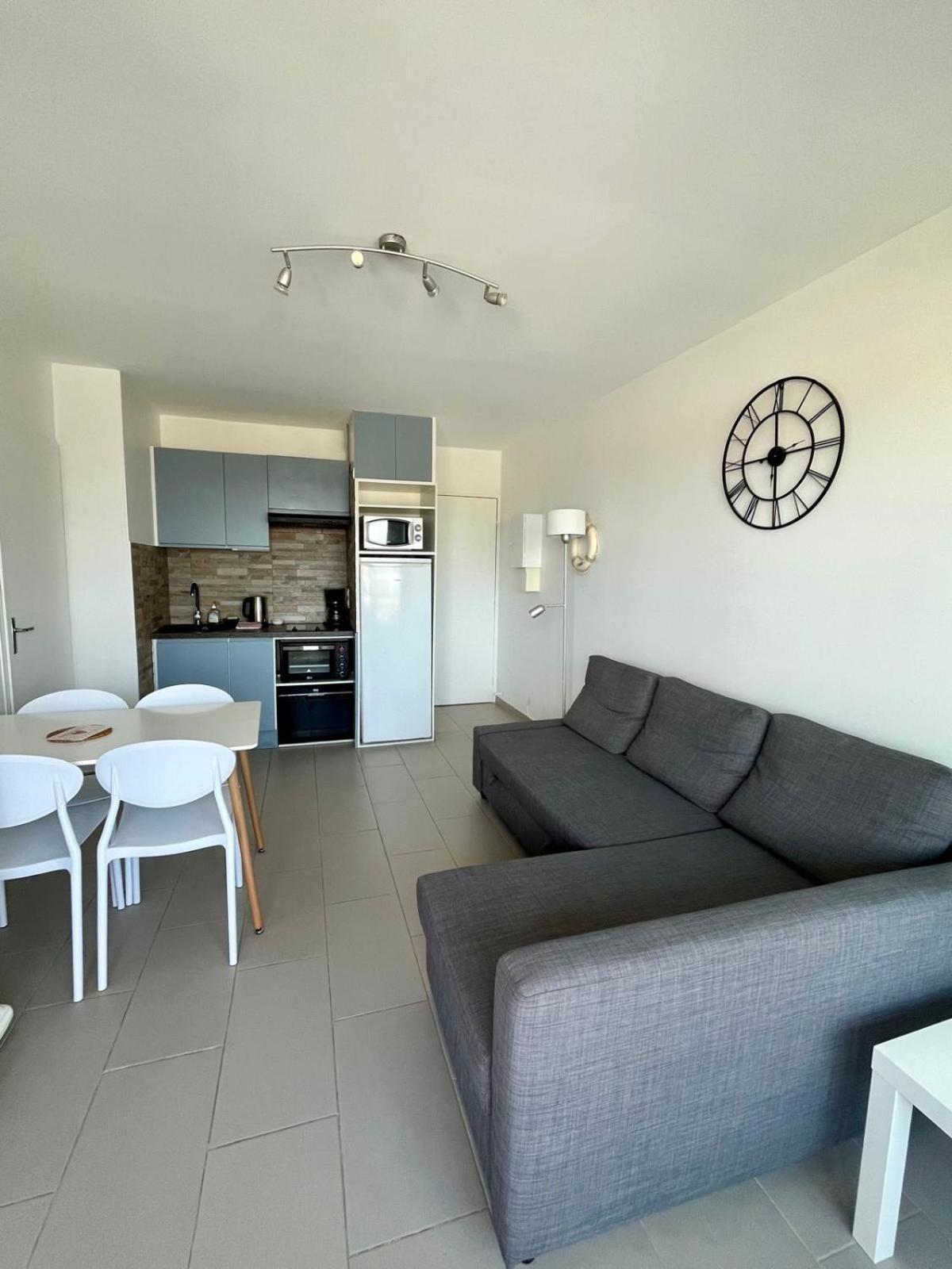 Appartement Vue Mer Et Marina, Loggia - Parking Courseulles-sur-Mer Zewnętrze zdjęcie