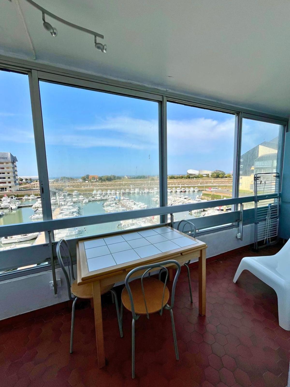 Appartement Vue Mer Et Marina, Loggia - Parking Courseulles-sur-Mer Zewnętrze zdjęcie